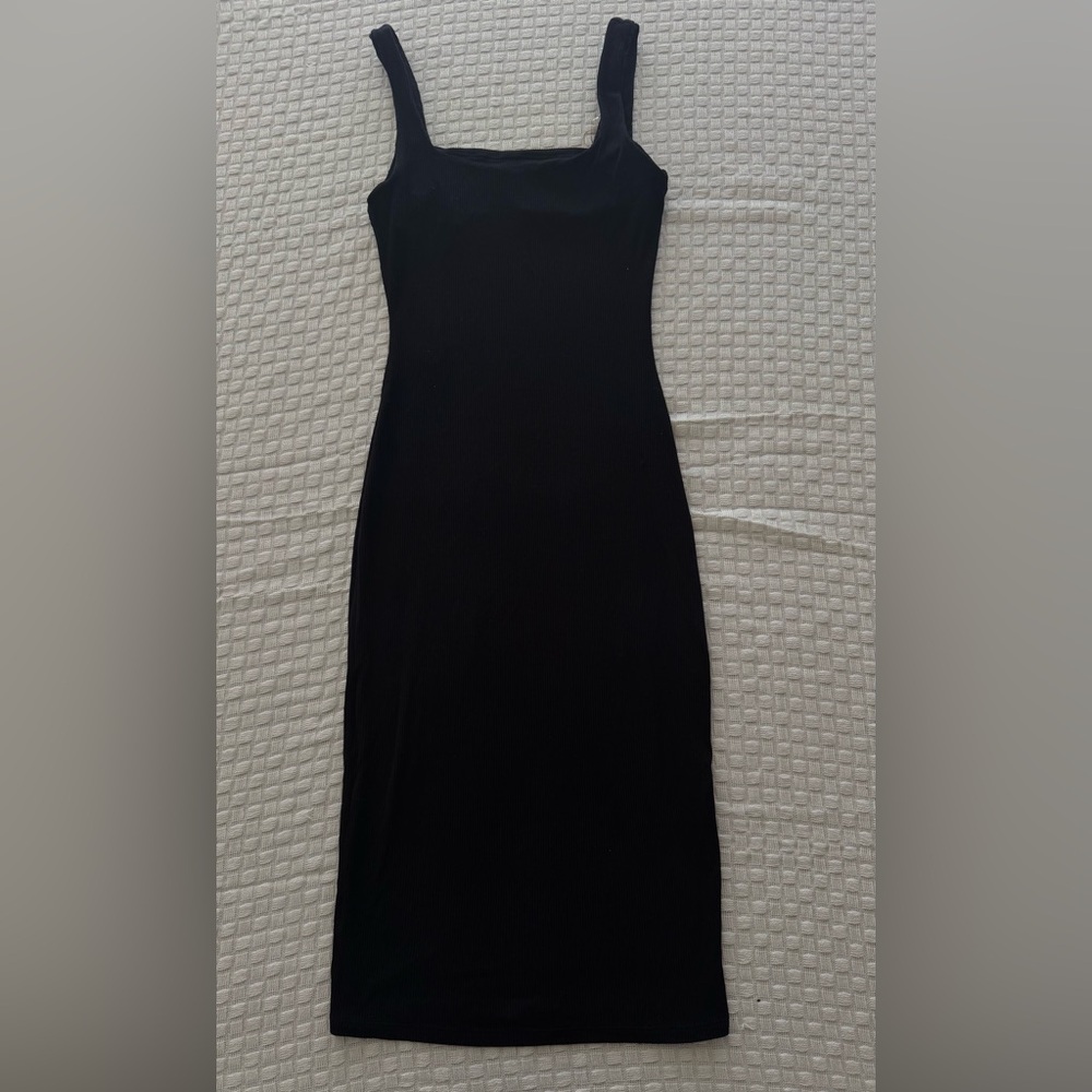 Chic Black Midi Dress